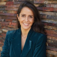 Rosário Carmona e Costa