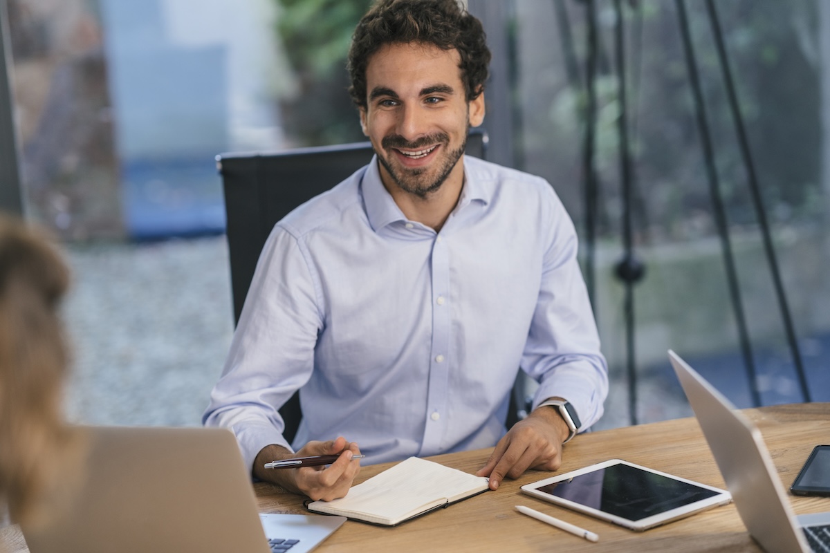 Pós-graduação em gestão: como pode ajudar a liderar transformações nas empresas
