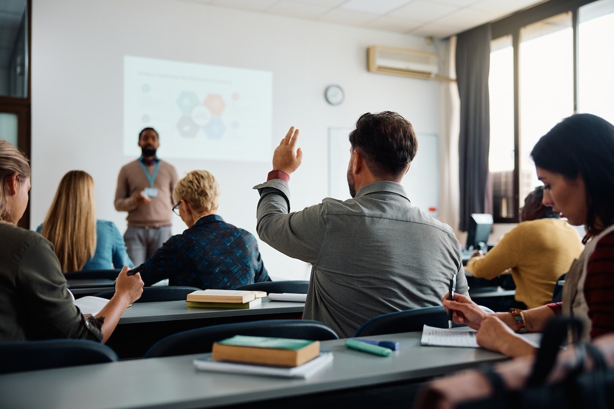 Como uma pós-graduação em gestão pode impactar a sua carreira