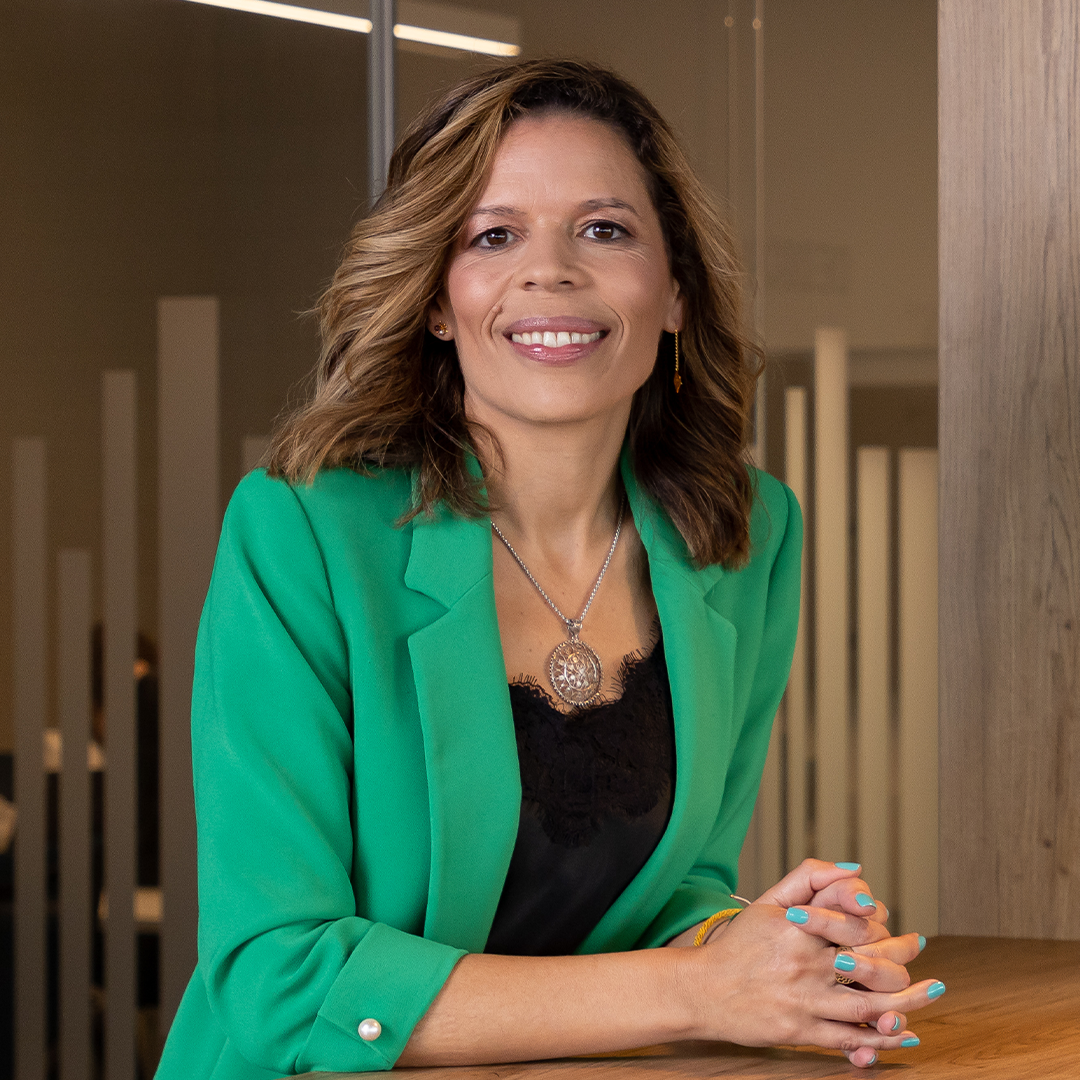 ines_simoes-diretora-de-comunicacao-corporativa-e-marca