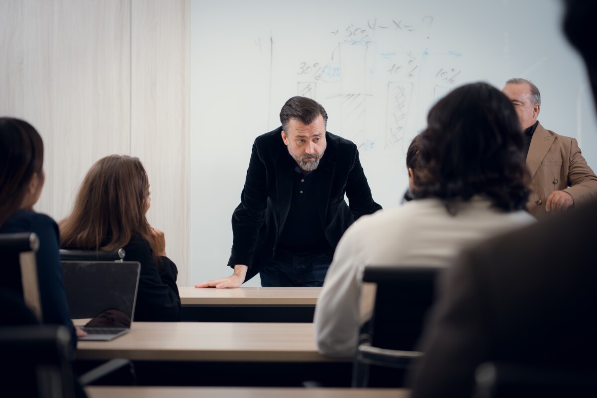 o executive mba é pensado para executivos que querem desenvolver competências estratégicas de liderança e tornar-se líderes globais